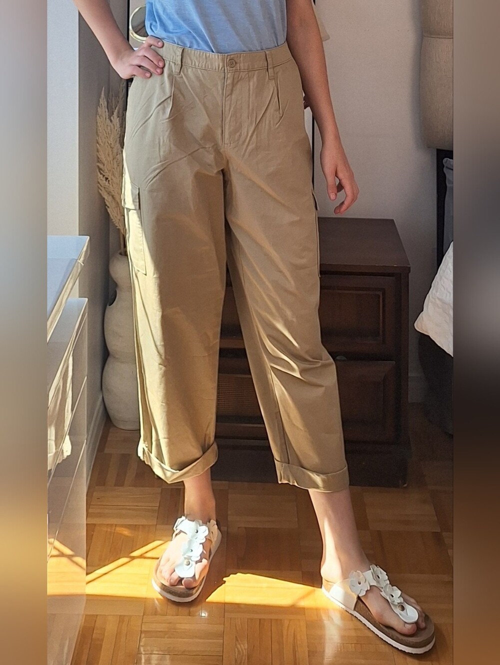 Calvin Klein Cropped Cargo Trousers in Khaki